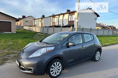 Nissan Leaf  2013