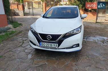 Nissan Leaf  2021