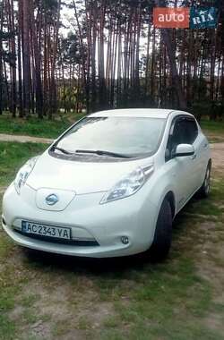 Nissan Leaf  2011
