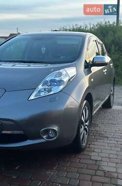 Nissan Leaf  2015