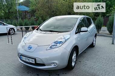 Nissan Leaf  2012