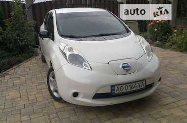 Nissan Leaf  2013