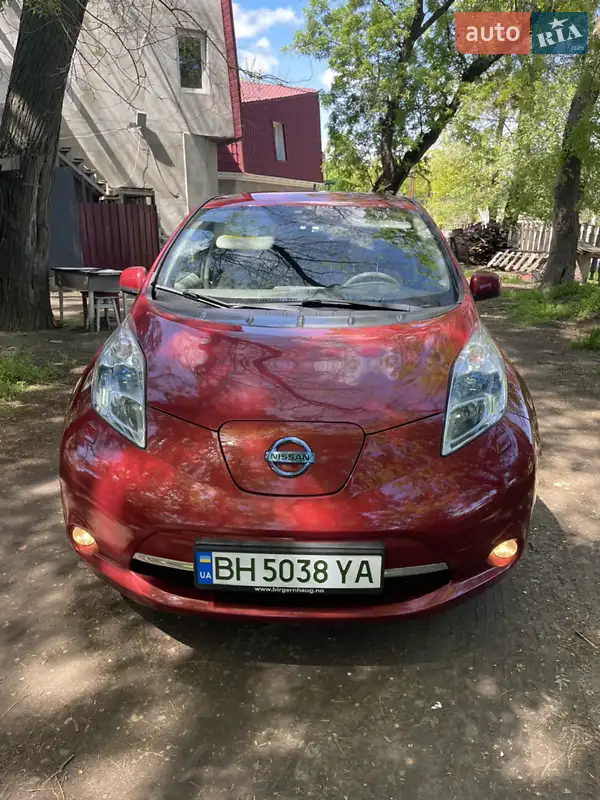 Nissan Leaf 2011