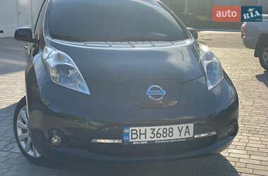 Nissan Leaf  2014