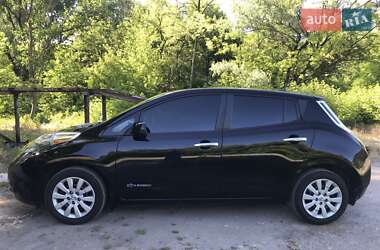 Nissan Leaf  2014