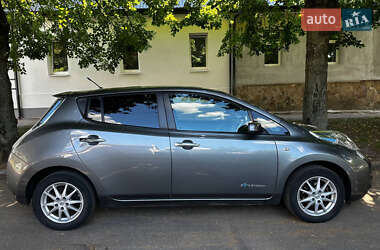 Nissan Leaf  2013