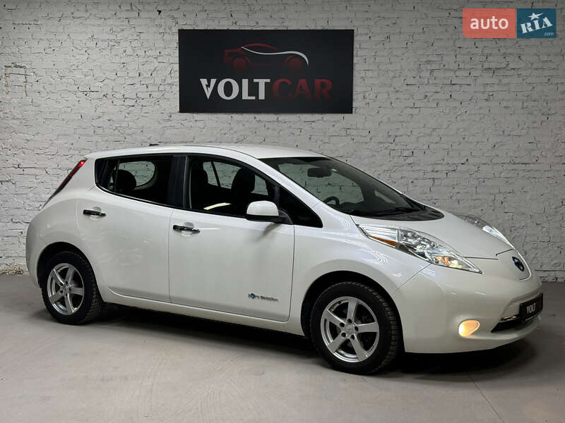 Nissan Leaf 2013 года в Луцке