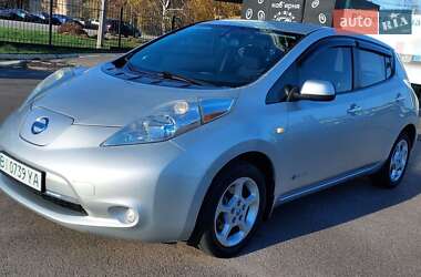Nissan Leaf  2013