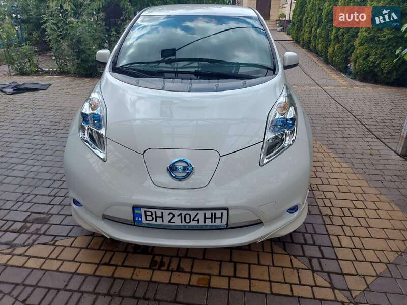 Nissan Leaf 2013 року в Одесі