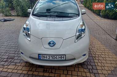 Nissan Leaf  2013
