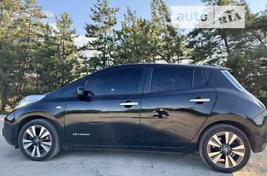 Nissan Leaf  2015