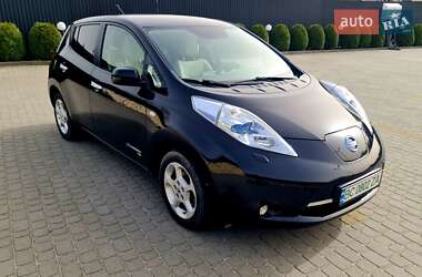 Nissan Leaf  2011