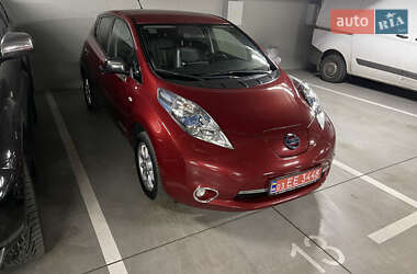 Nissan Leaf  2014