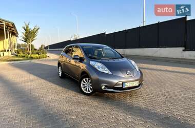 Nissan Leaf  2014