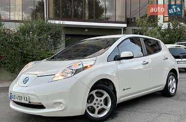 Nissan Leaf  2013