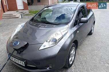 Nissan Leaf  2013