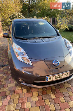 Nissan Leaf  2013