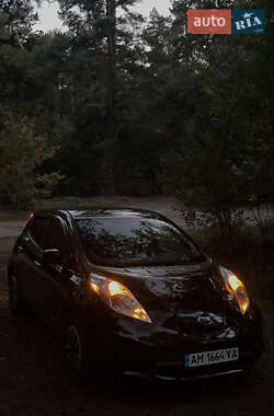 Nissan Leaf  2014