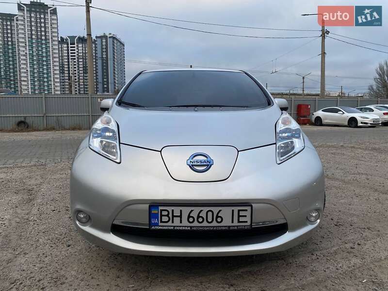 Nissan Leaf 2014 року в Одесі