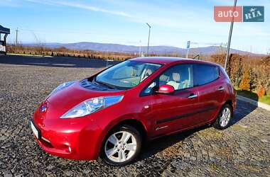 Nissan Leaf  2012