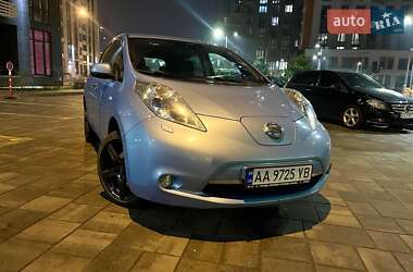 Nissan Leaf  2014