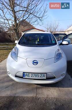 Nissan Leaf  2013