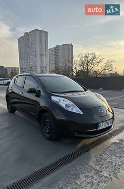 Nissan Leaf  2013