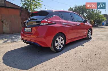 Хэтчбек Nissan Leaf 2018 в Запорожье