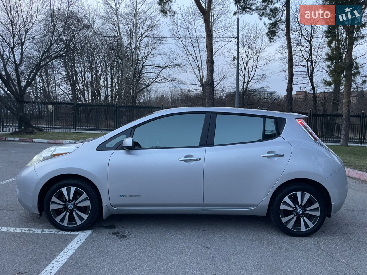 2013 Nissan Leaf - мініатюра 4