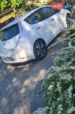 Nissan Leaf  2015