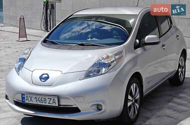 Nissan Leaf  2013
