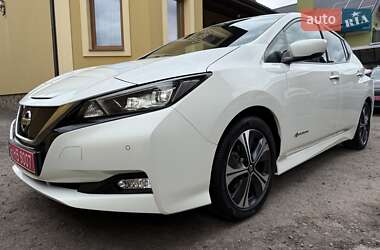 Nissan Leaf  2020