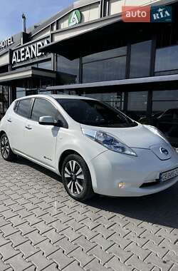 Nissan Leaf  2015