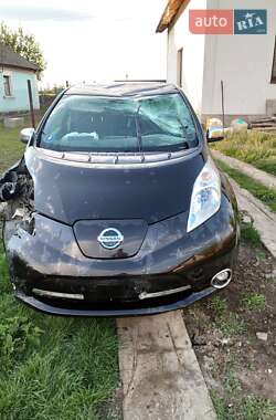 Nissan Leaf  2014