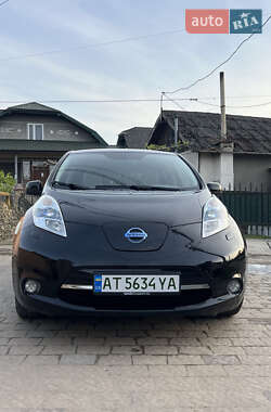 Nissan Leaf  2011