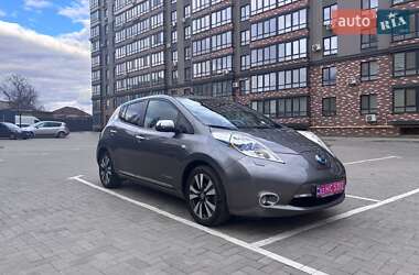 Nissan Leaf  2013