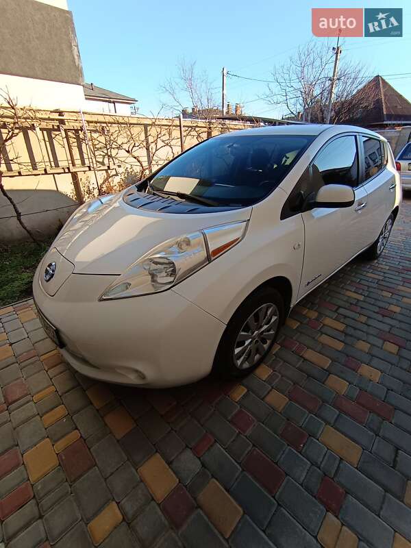 Nissan Leaf 2014