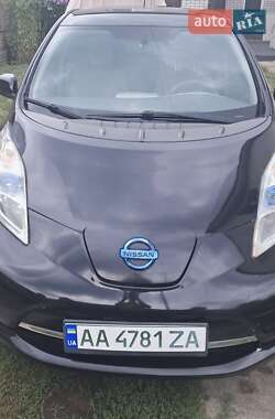 Nissan Leaf  2011