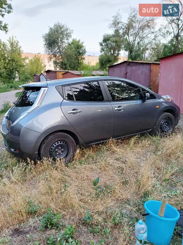 Nissan Leaf 2014