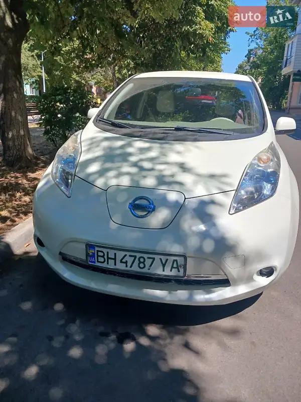 Nissan Leaf 2012