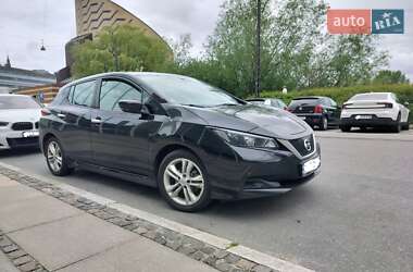 Nissan Leaf  2020