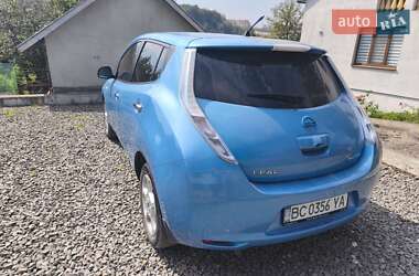 Nissan Leaf  2011