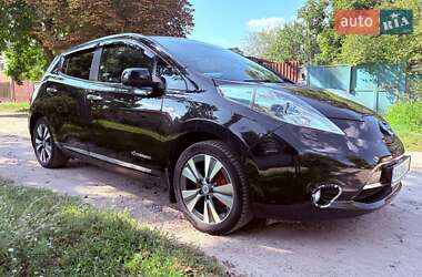 Nissan Leaf  2013