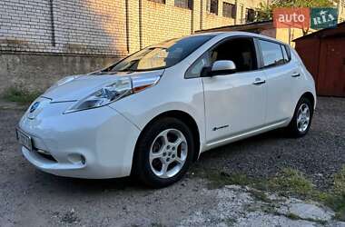 Nissan Leaf  2013