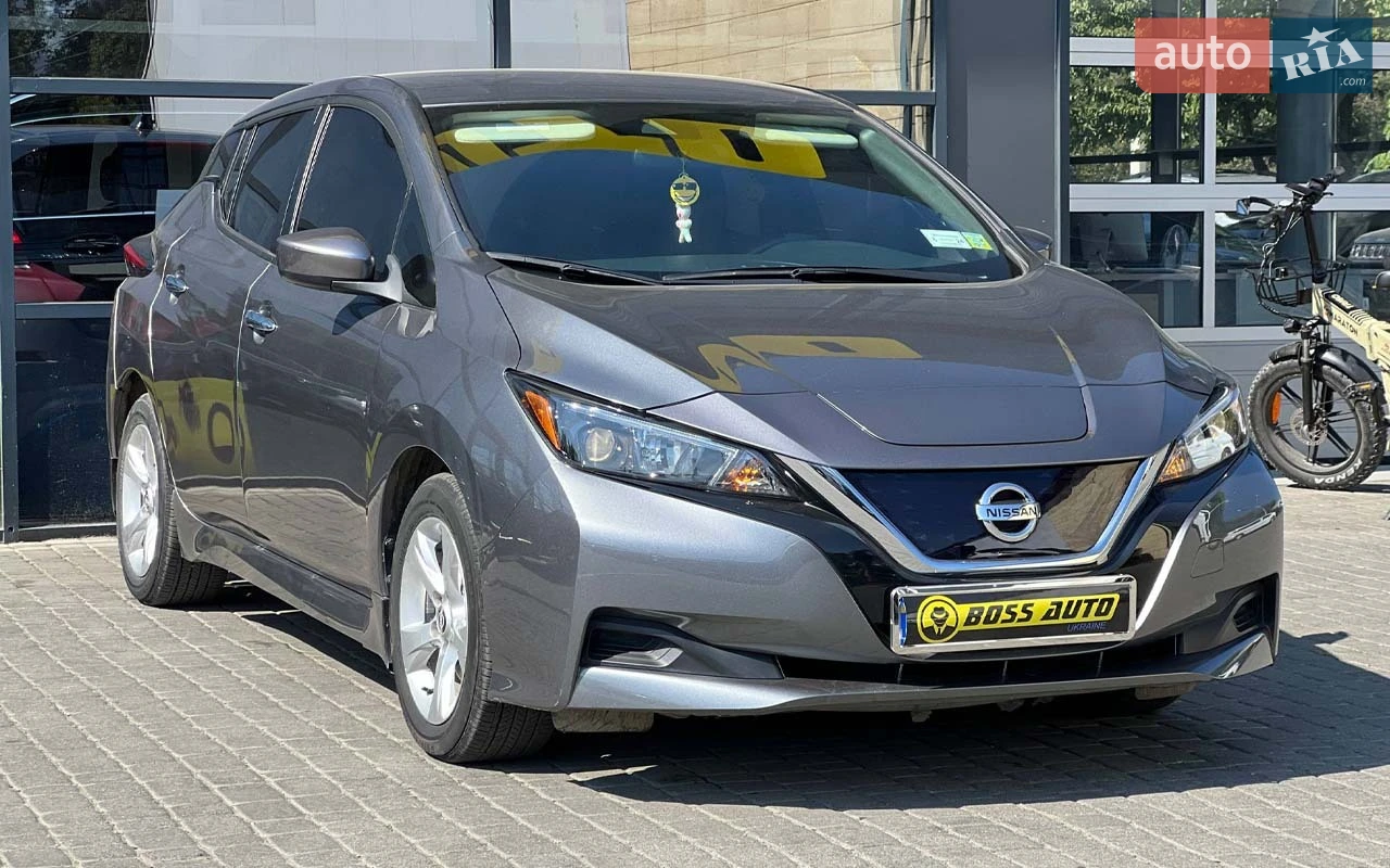 2022 Nissan Leaf - фото 1