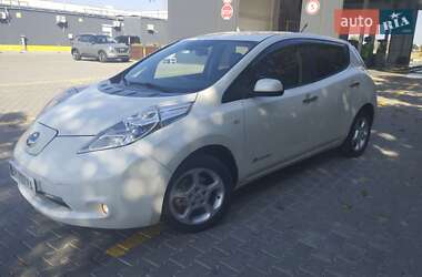 Nissan Leaf  2013