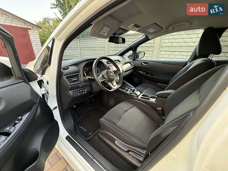 Хэтчбек Nissan Leaf 2020 в Луцке
