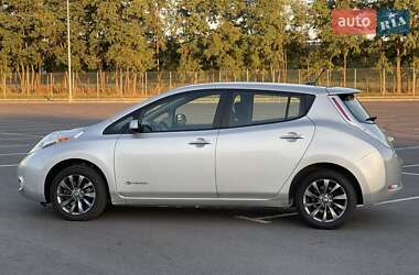 Nissan Leaf  2014