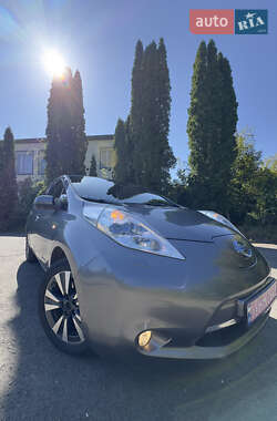 Nissan Leaf  2015