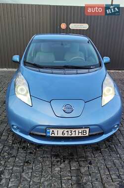 Nissan Leaf  2013